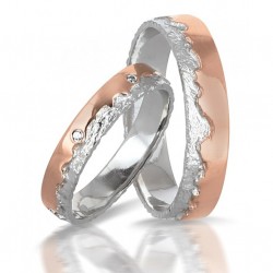 Alliance couple originale, en or rose et blanc avec des diamants