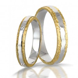 Alliance couple originale en or jaune , or blanc + diamants